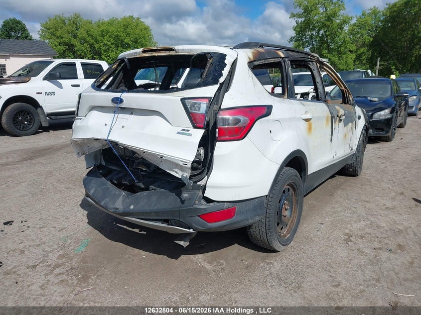 Vin: 1fmcu0gdxhub68996, lot: 3033127, ford escape se 20174