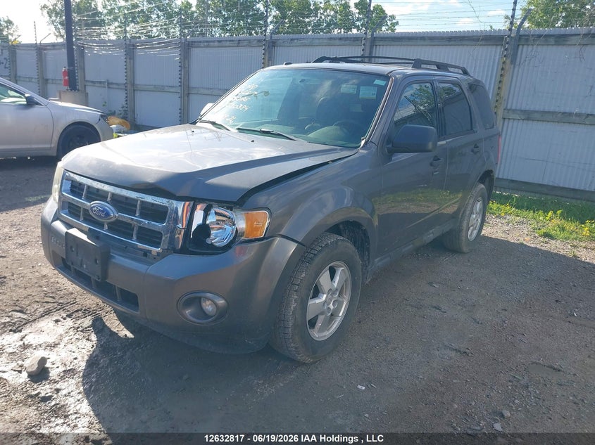 2011 Ford Escape, Front, IAAI, VIN 1FMCU0DG7BKC00384 — photo 2