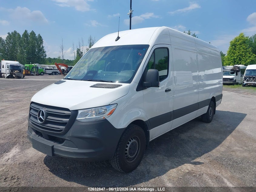 2025 Mercedes-Benz Sprinter 2500, Левый бок, IAAI, VIN W1Y4KCHYXSP795913 — фото 2