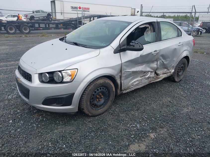 2016 Chevrolet Sonic, Левый бок, IAAI, VIN 1G1JC5SH2G4170982 — фото 2