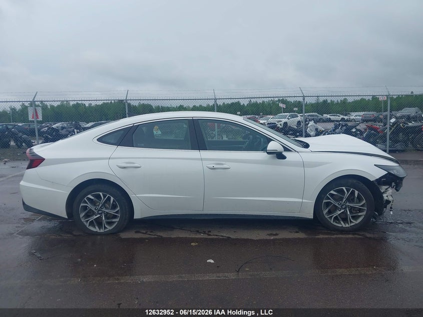 2022 Hyundai Sonata Preferred VIN: KMHL24JA2NA220131 Lot: 12632952