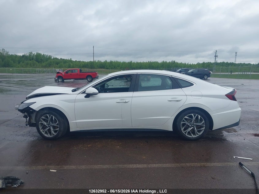 2022 Hyundai Sonata Preferred VIN: KMHL24JA2NA220131 Lot: 12632952