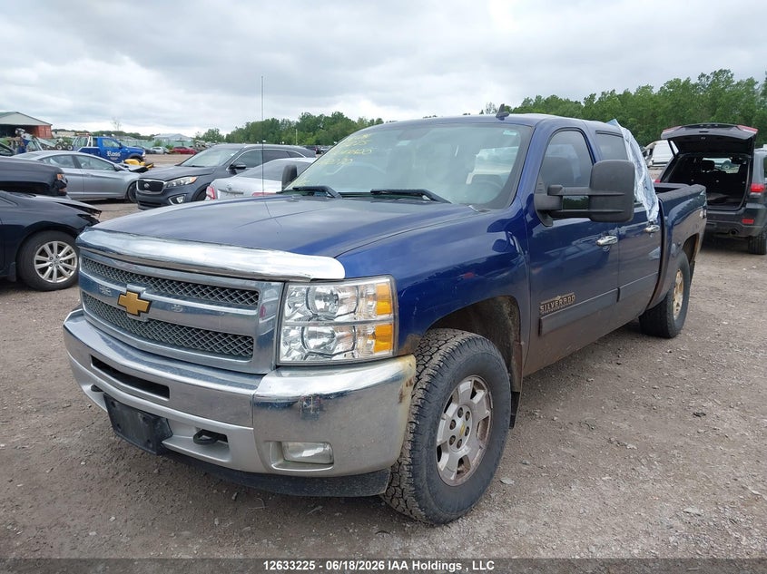 2012 Chevrolet Silverado, Удар сзади, IAAI, VIN 3GCPKSE73CG302070 — фото 2