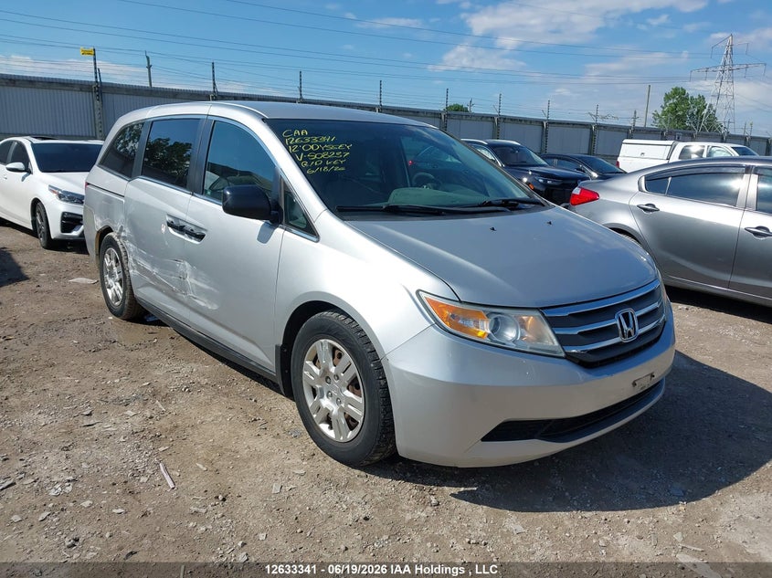 2012 HONDA ODYSSEY LX