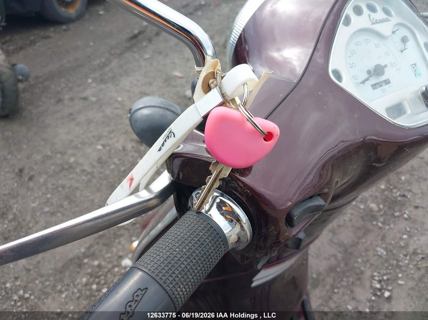 2012 VESPA LX BIKE 1