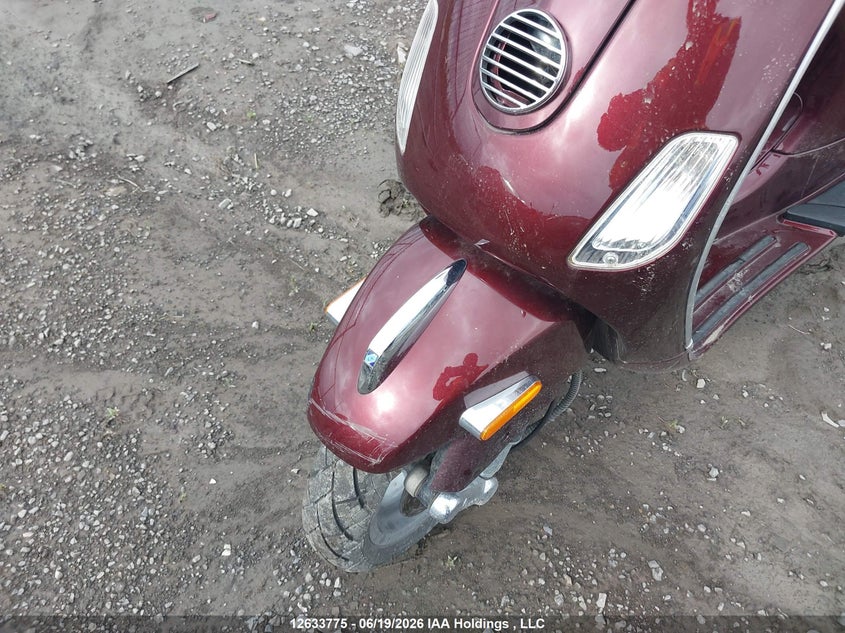 2012 VESPA LX BIKE 1