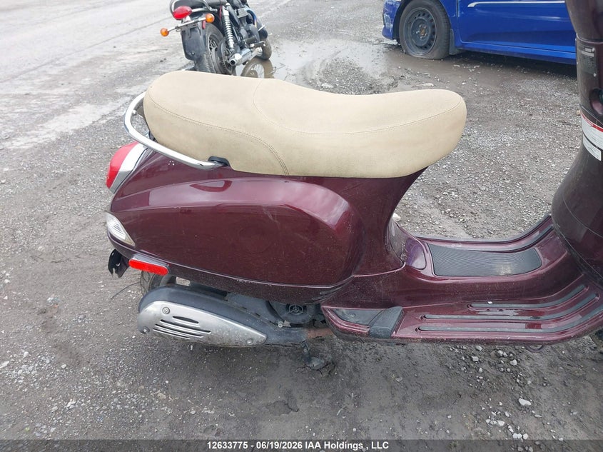 2012 VESPA LX BIKE 1