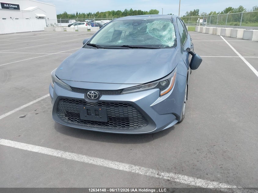 2020 Toyota Corolla, Лобовое стекло, IAAI, VIN 5YFBPRBE4LP018982 — фото 2