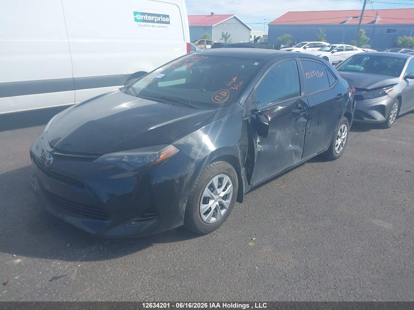 2018 Toyota Corolla, Левый бок, IAAI, VIN 2T1BURHE5JC077889 — фото 2