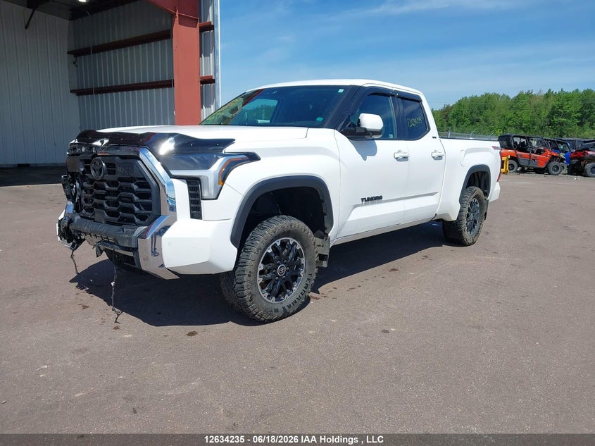 2022 Toyota Tundra Double Cab Sr/Double Cab Sr5, Front, IAAI, VIN 5TFLA5DA1NX023926 — photo 2