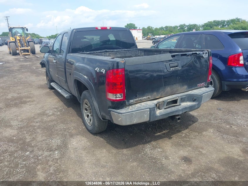 2013 GMC SIERRA PICKUP 4.8L V-8 VVT, 302HP