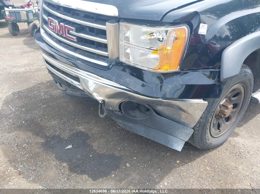 2013 GMC SIERRA PICKUP 4.8L V-8 VVT, 302HP