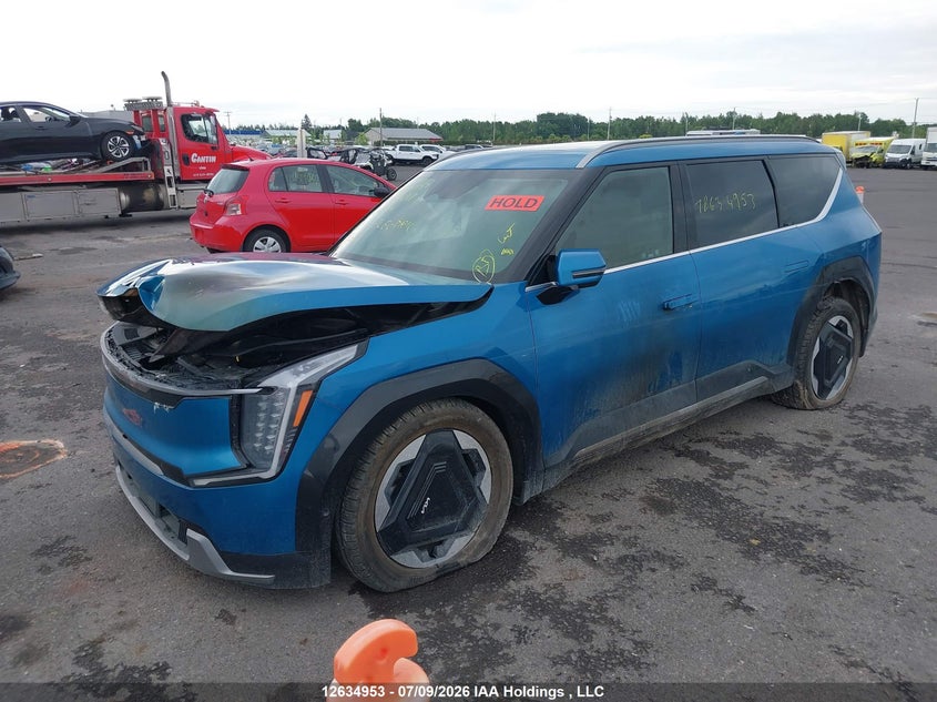 2024 Kia EV9, Engine Fire, IAAI, VIN KNDADFS51R6047438 — photo 2