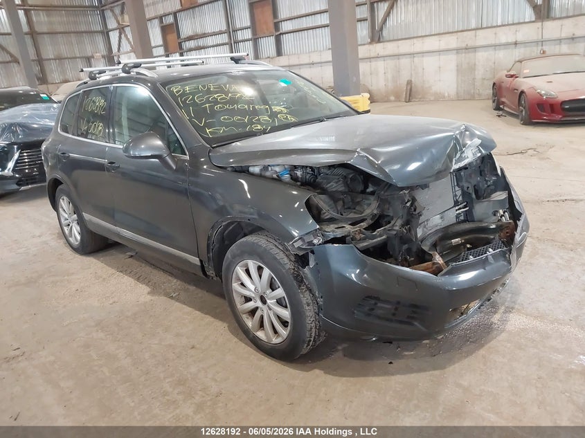 WVGFF9BP6BD001281 VOLKSWAGEN TOUAREG Photo 1