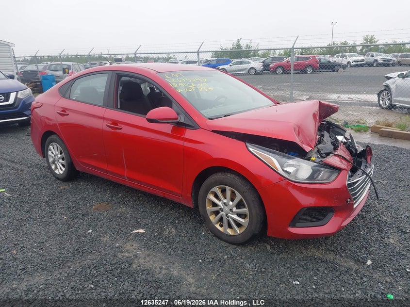 Vin: 3kpc24a38je005785, lot: 3035735, hyundai accent se/sel 2018 img_1