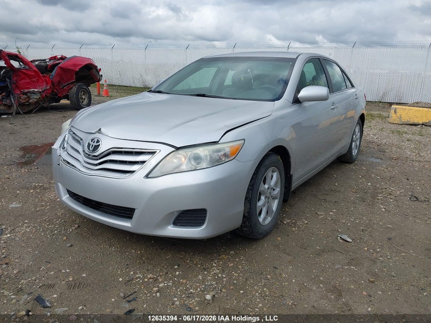 2010 Toyota Camry, Удар спереди, IAAI, VIN 4T1BF3EK4AU081691 — фото 2