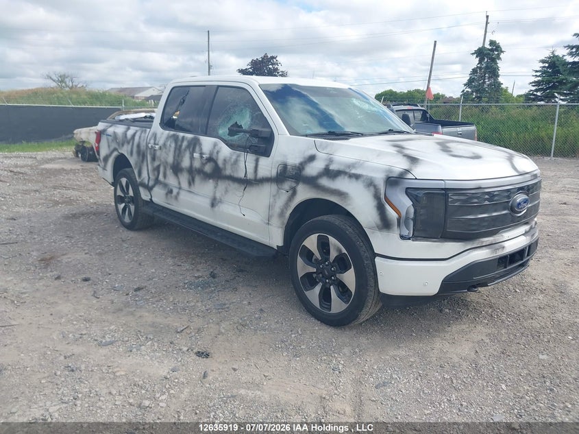 2022 Ford F-150 Lightning VIN: 1FT6W1EV2NWG12918 Lot: 12635919