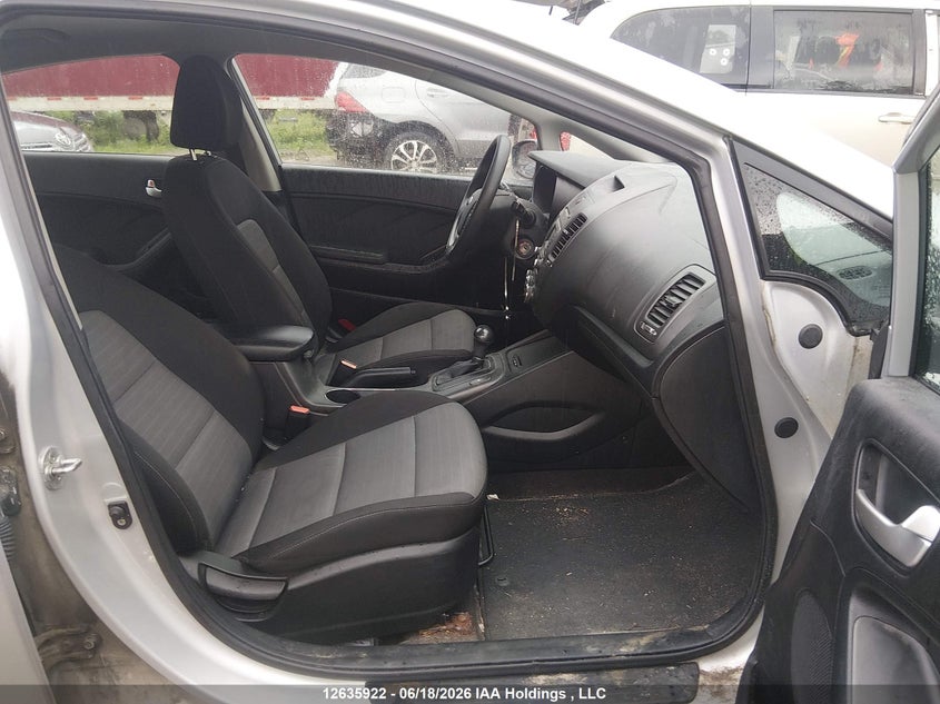 2015 KIA FORTE SEDAN 1.8L I-4 DOHC, VVT, 145HP