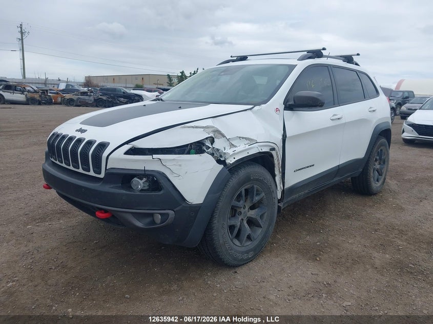 2015 Jeep Cherokee, Front, IAAI, VIN 1C4PJMBS5FW612587 — photo 2