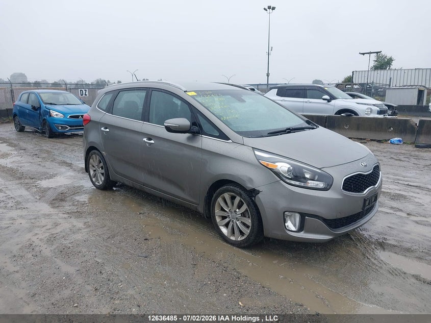 KNAHU8A37E7032518 KIA RONDO Photo 1
