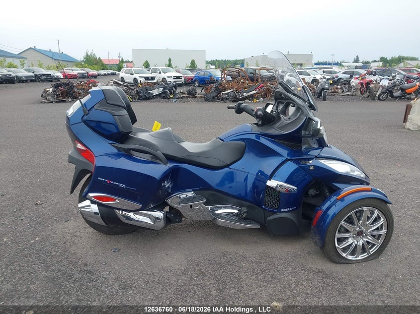 2016 CAN-AM/ BRP SPYDER MOTO 3