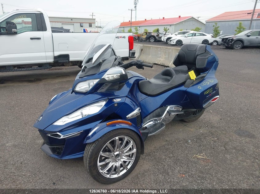 2016 CAN-AM/ BRP SPYDER MOTO 3