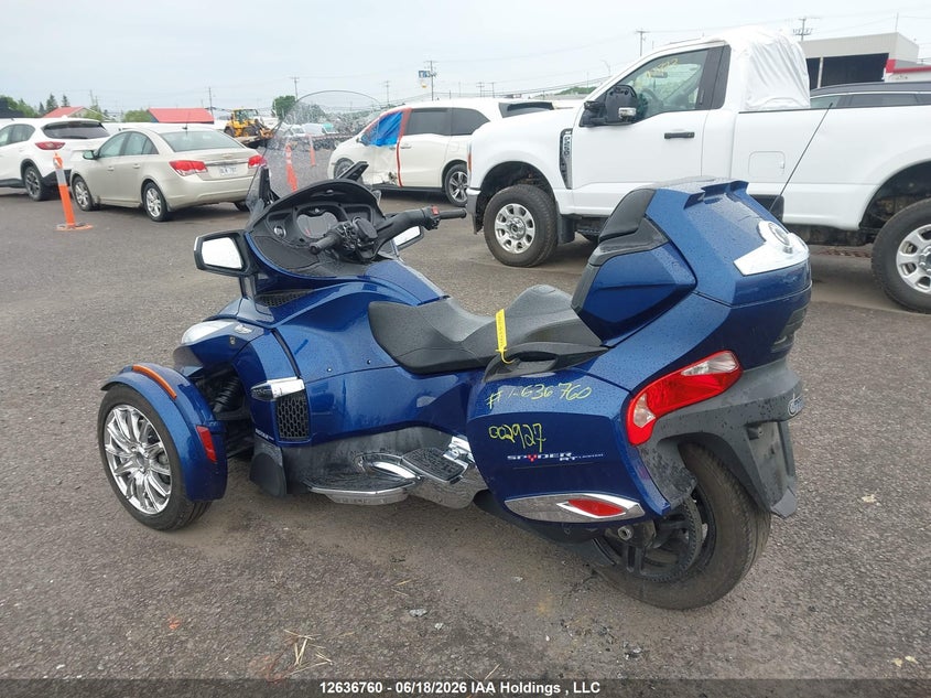 2016 CAN-AM/ BRP SPYDER MOTO 3