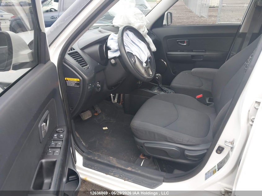 2011 Kia Soul 2.0L 2U/2.0L 4U/2.0L 4U Burner/2.0L 4U Luxury/2.0L 4U Retro/2.0L 4U Sx VIN: KNDJT2A27B7722339 Lot: 12636869
