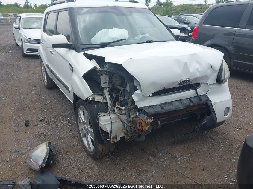 2011 Kia Soul 2.0L 2U/2.0L 4U/2.0L 4U Burner/2.0L 4U Luxury/2.0L 4U Retro/2.0L 4U Sx VIN: KNDJT2A27B7722339 Lot: 12636869