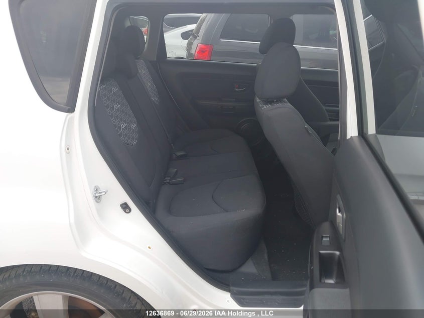 2011 Kia Soul 2.0L 2U/2.0L 4U/2.0L 4U Burner/2.0L 4U Luxury/2.0L 4U Retro/2.0L 4U Sx VIN: KNDJT2A27B7722339 Lot: 12636869