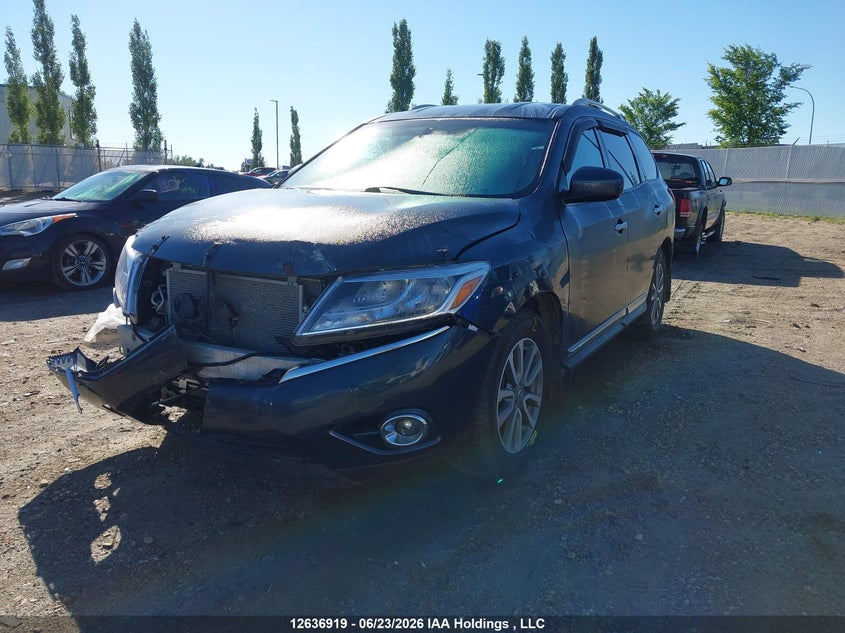 2016 Nissan Pathfinder, Front, IAAI, VIN 5N1AR2MM5GC656623 — photo 2