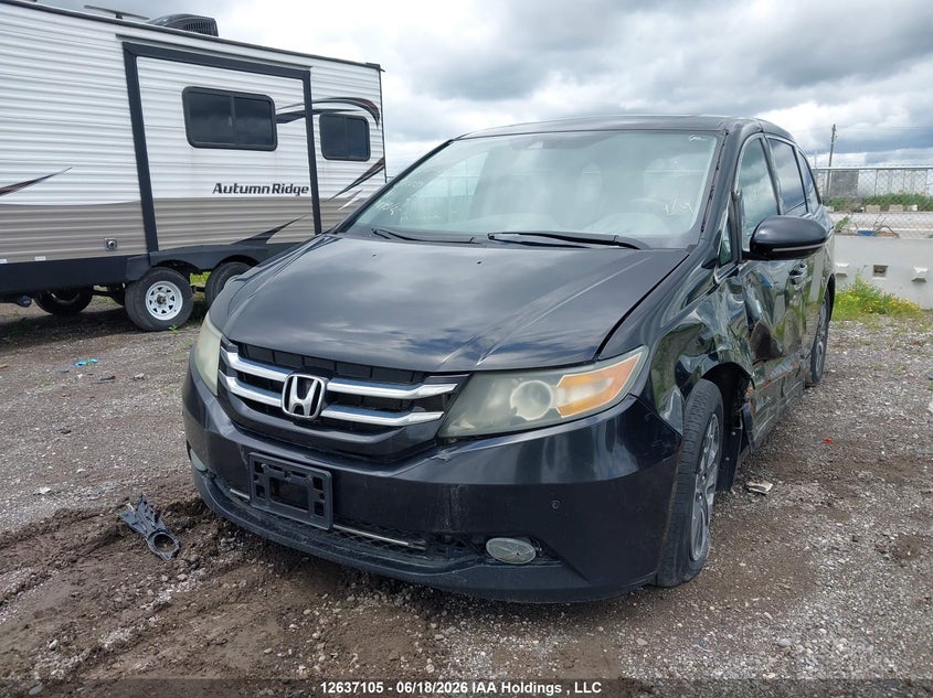 2016 Honda Odyssey Touring, Левый бок, IAAI, VIN 5FNRL5H91GB502395 — фото 2