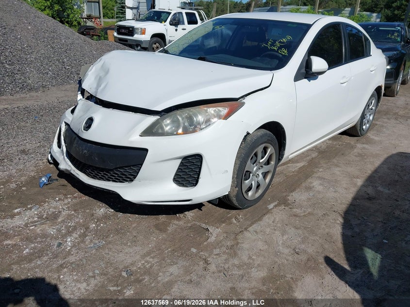 2013 Mazda 3, Front, IAAI, VIN JM1BL1UF5D1709768 — photo 2