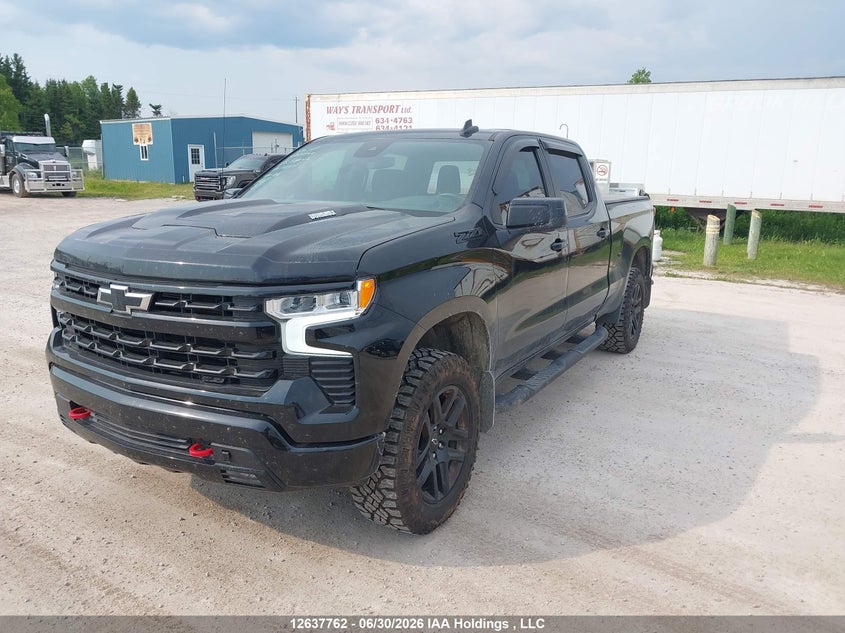 2025 Chevrolet Silverado, Repossession, IAAI, VIN 3GCUKFE89SG185631 — photo 2