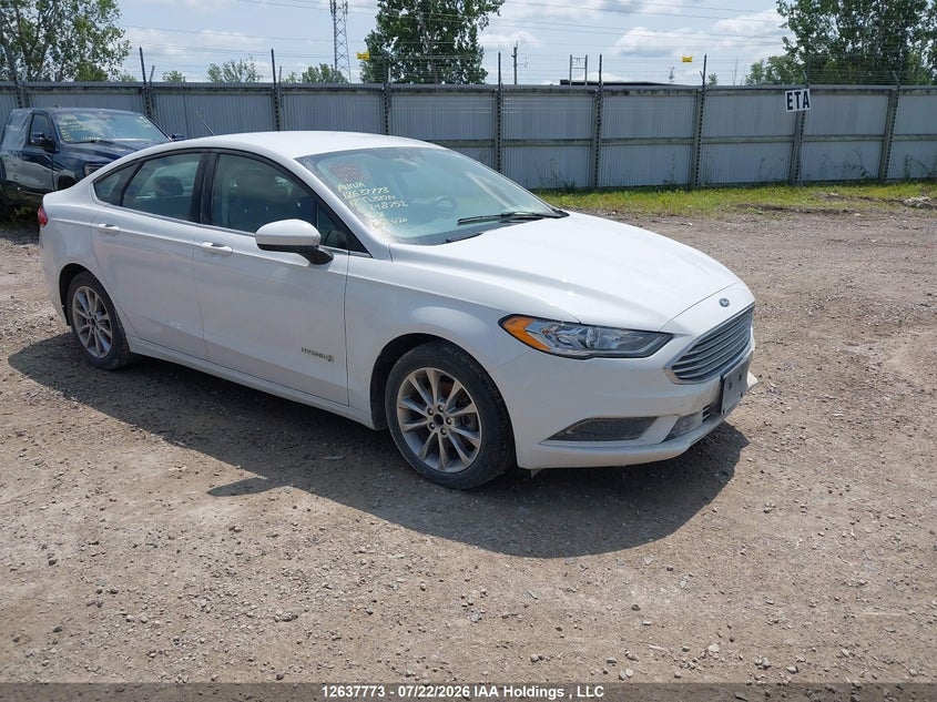 Vin: 3fa6p0uu7hr248752, lot: 3038501, ford fusion s hybrid 2017 img_1
