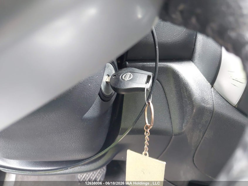 2014 NISSAN VERSA HATCHBACK 1.6L I-4 DOHC, VVT, 109HP