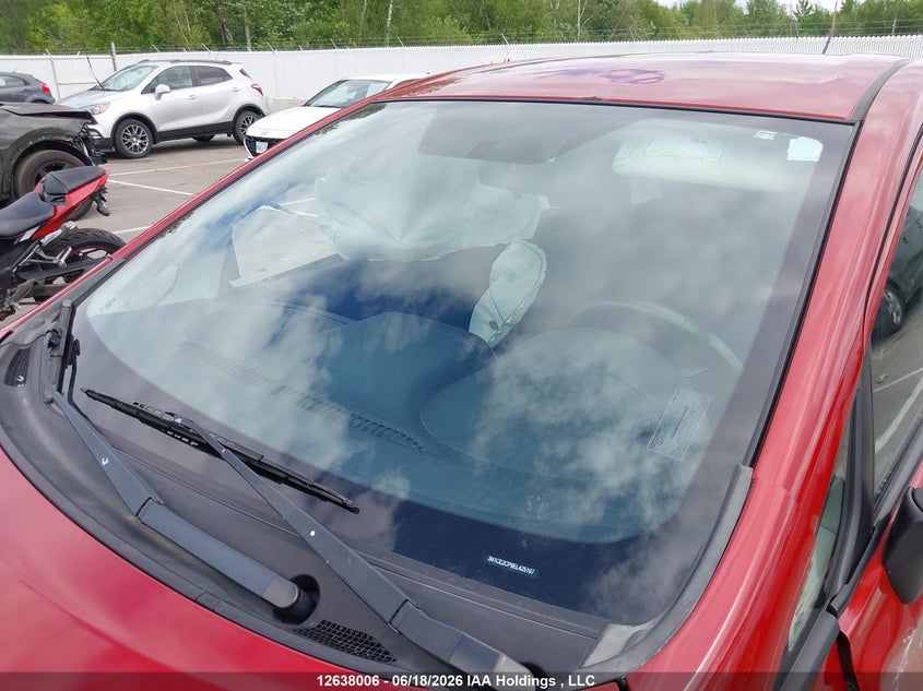 2014 NISSAN VERSA HATCHBACK 1.6L I-4 DOHC, VVT, 109HP