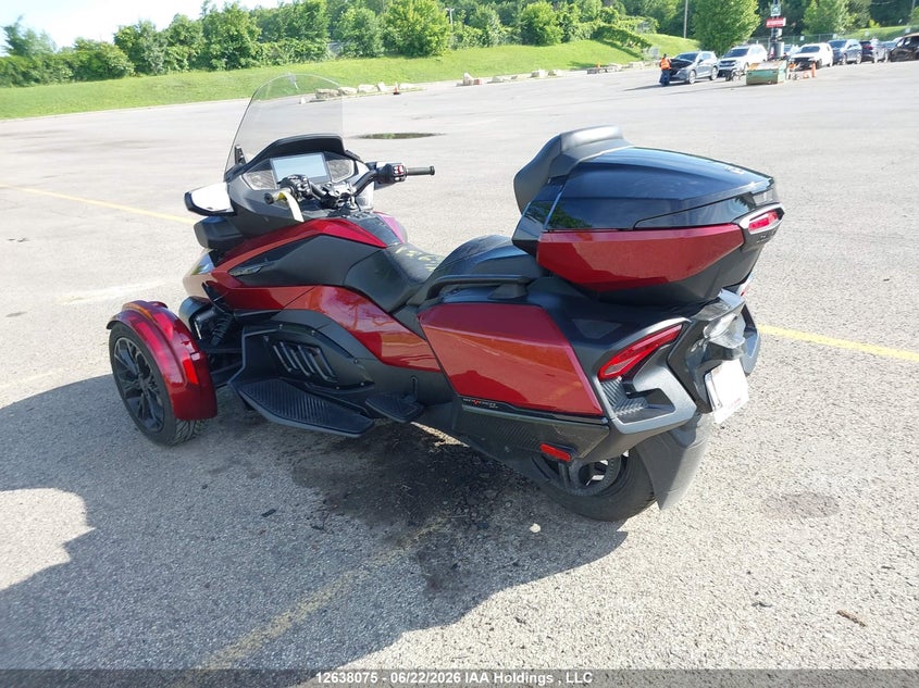 2024 CAN-AM/ BRP SPYDER MOTO 3