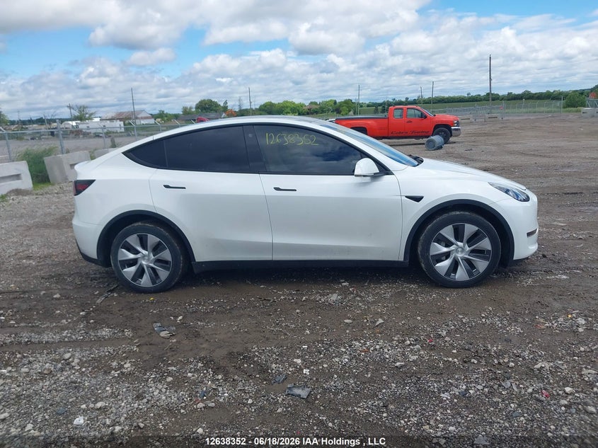2023 Tesla Model Y Long Range VIN: 7SAYGDEE3PF757564 Lot: 12638352