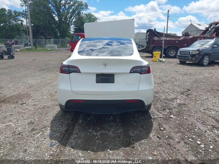 2023 Tesla Model Y Long Range VIN: 7SAYGDEE3PF757564 Lot: 12638352