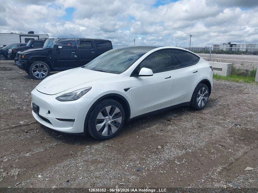2023 Tesla Model Y Long Range VIN: 7SAYGDEE3PF757564 Lot: 12638352
