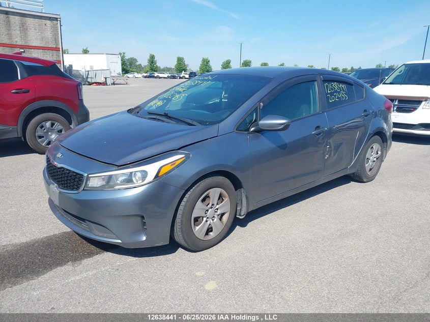 2018 Kia Forte, Левый бок, IAAI, VIN 3KPFK4A78JE202455 — фото 2