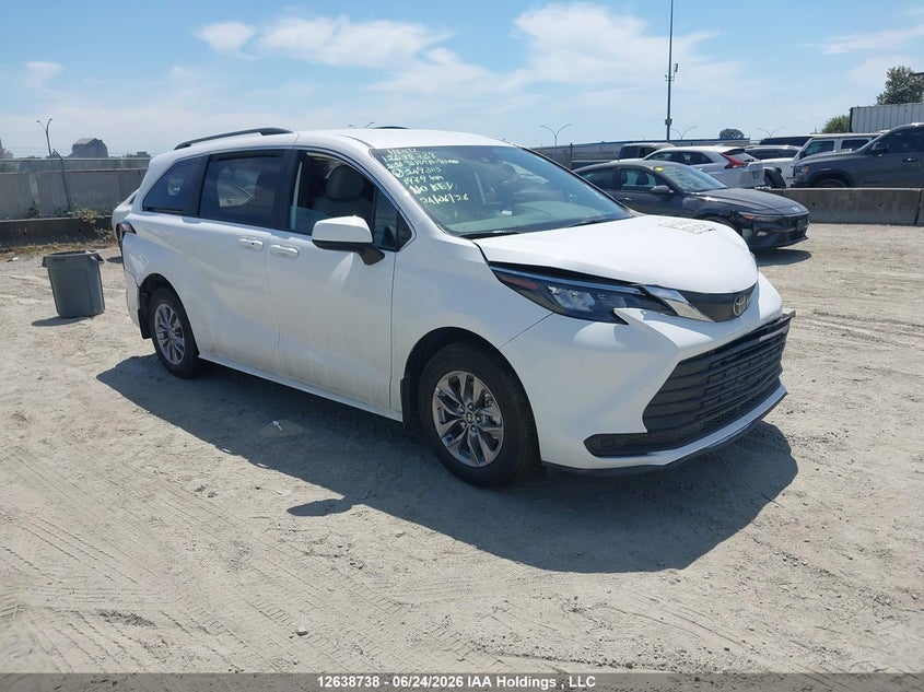2026 TOYOTA SIENNA LE/XSE/LIMITED/PLATINUM