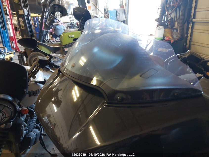 2020 HARLEY-DAVIDSON ROAD GLIDE SPORT_BIKE 2