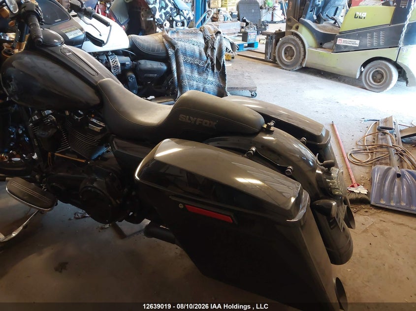 2020 HARLEY-DAVIDSON ROAD GLIDE SPORT_BIKE 2