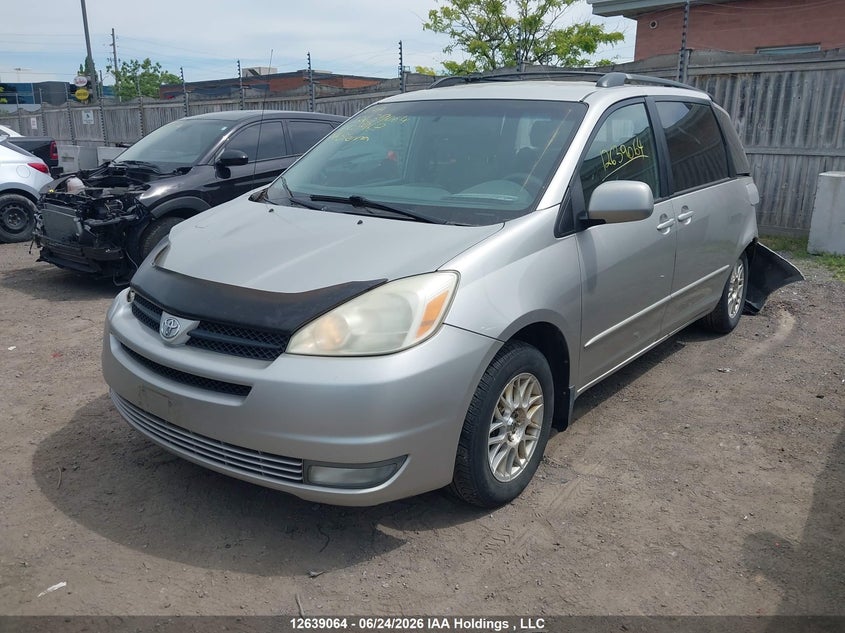 2004 Toyota Sienna, Rear, IAAI, VIN 5TDZA23C34S003967 — photo 2