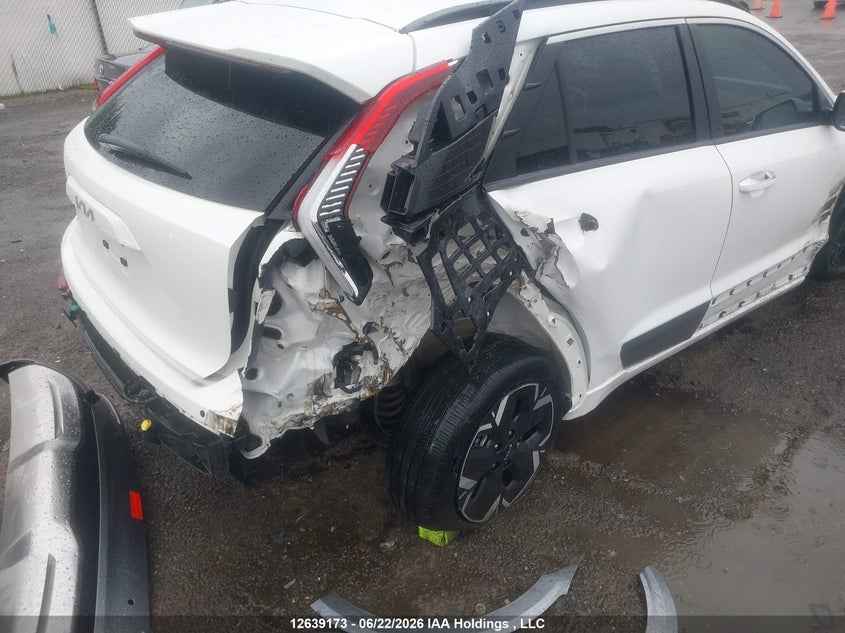 2024 Kia Niro Ev Wave/Wave W/Snow White Pearl Grey Exterior VIN: KNDCT3L18R5110286 Lot: 12639173