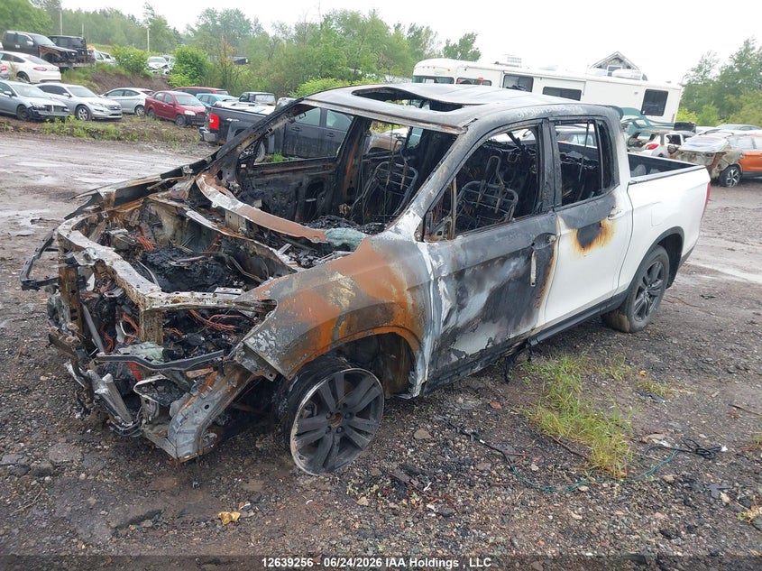 2019 Honda Ridgeline, Engine Fire, IAAI, VIN 5FPYK3F15KB506739 — photo 2