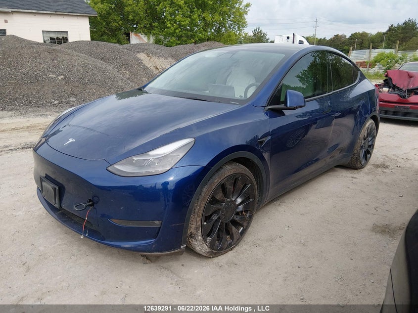 2022 Tesla Model Y, Water, IAAI, VIN 7SAYGDEF8NF468590 — photo 2