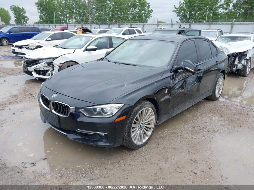 2013 BMW 3er, Левый бок, IAAI, VIN WBA3B9C5XDF585172 — фото 2
